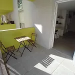 Studio Cosy Avec Terrasse